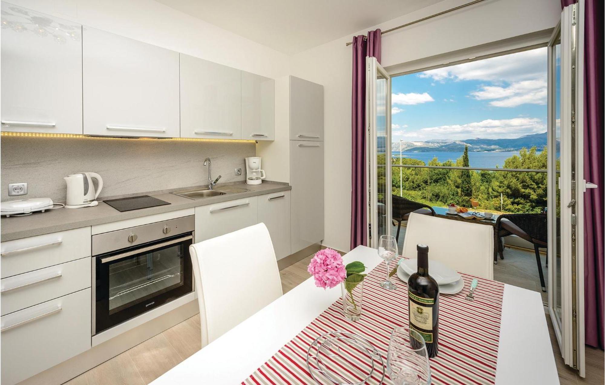 Amazing Apartment In Cavtat With House Sea View Экстерьер фото