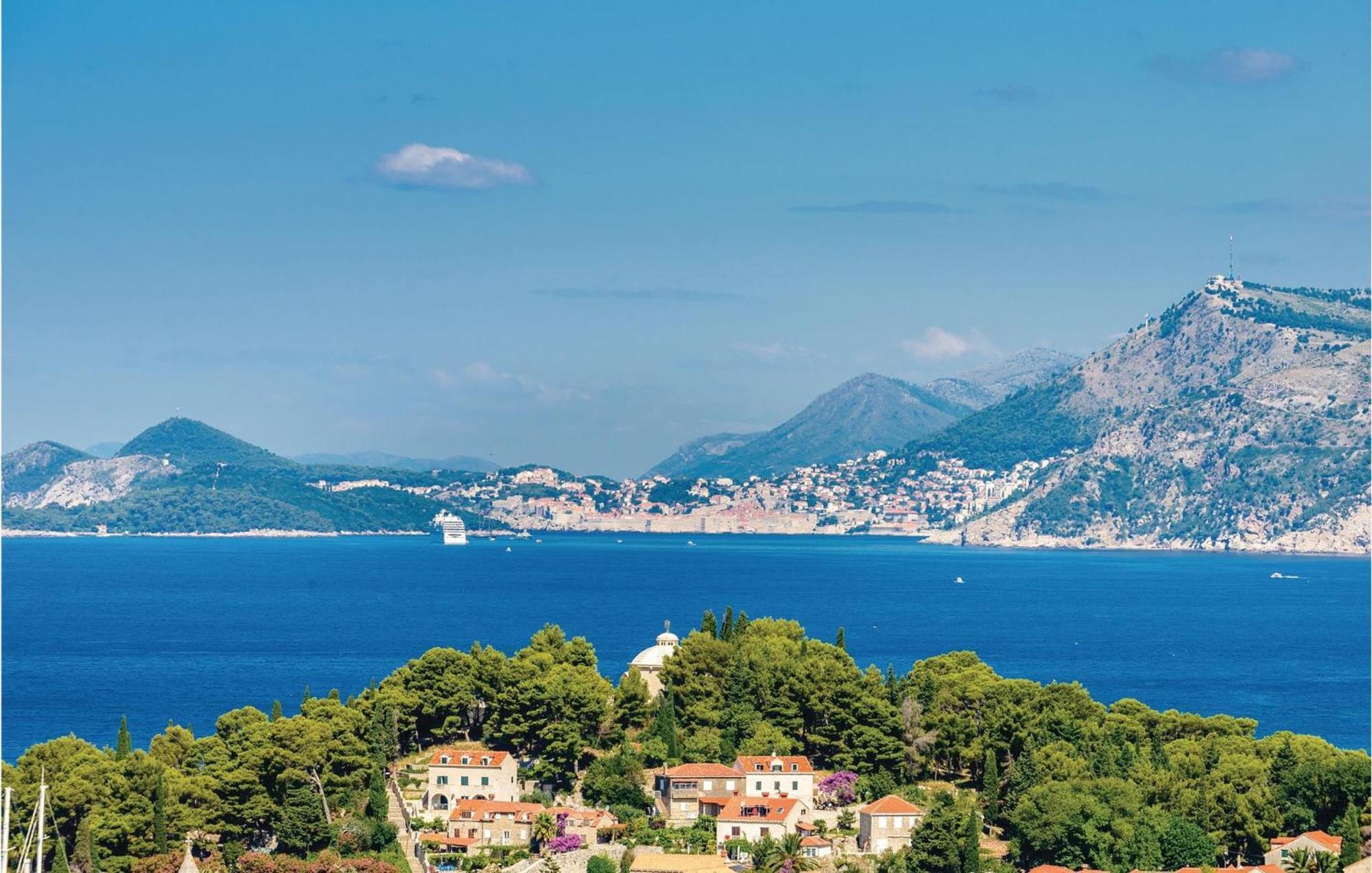 Amazing Apartment In Cavtat With House Sea View Экстерьер фото