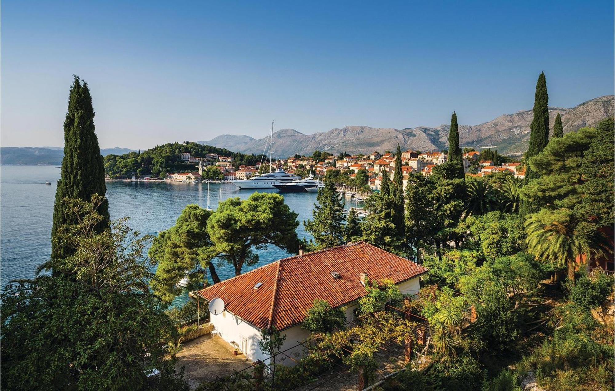 Amazing Apartment In Cavtat With House Sea View Экстерьер фото